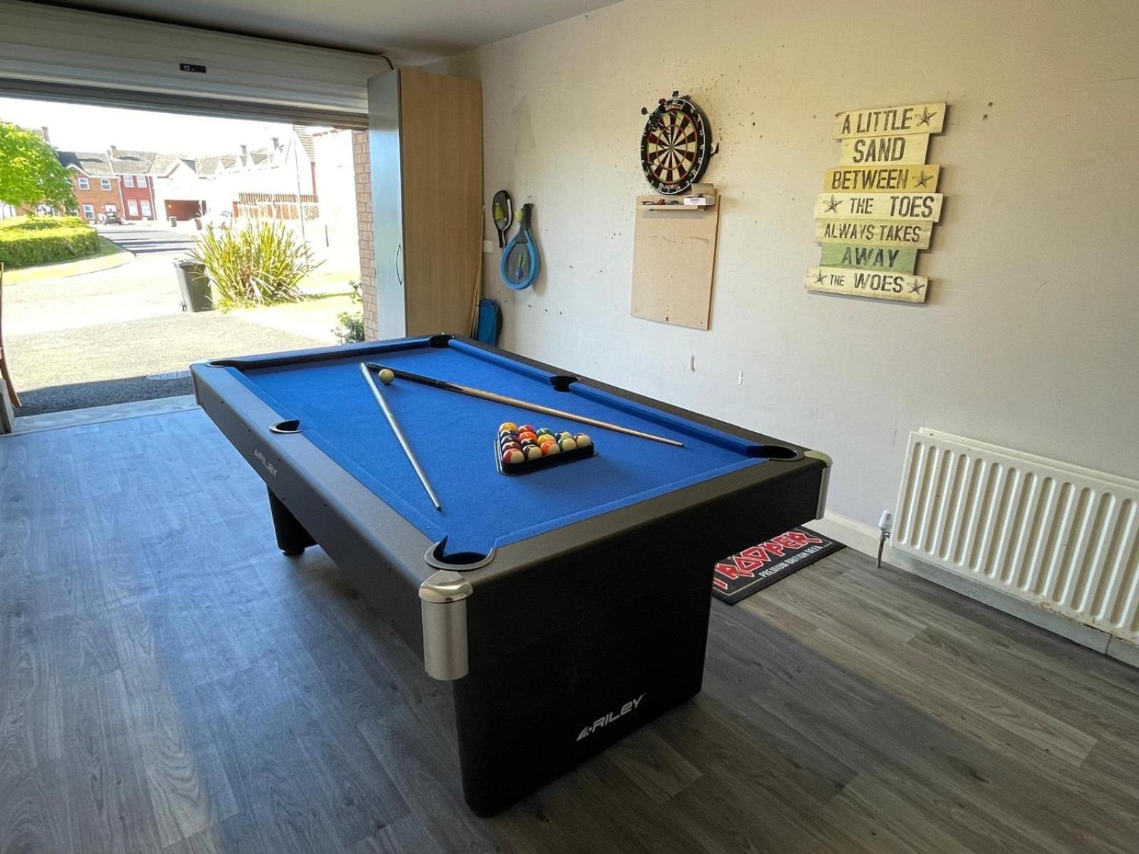 Luxury Portrush Holiday Homes - The Green, Portrush Sleeps 12 - 5 Bedrooms Екстериор снимка